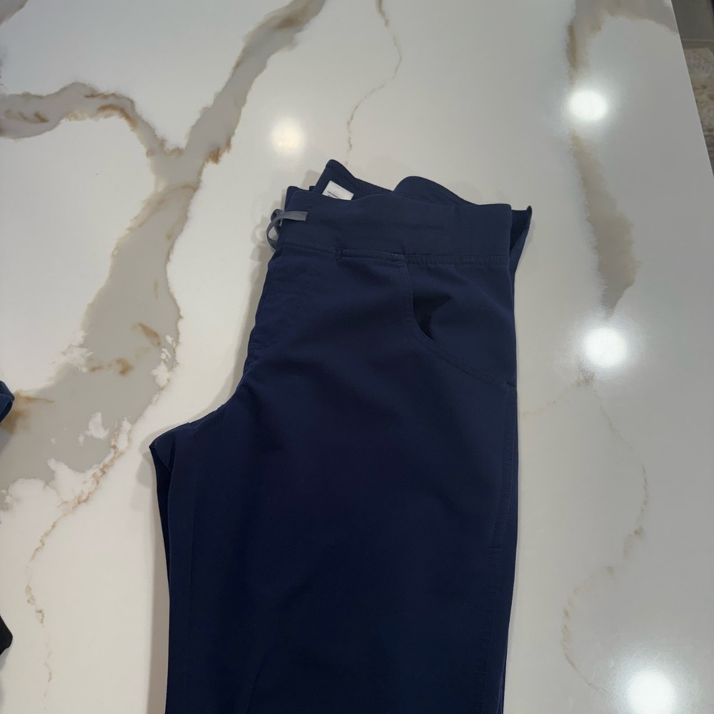 FIGS Kade Joggers Navy- Small